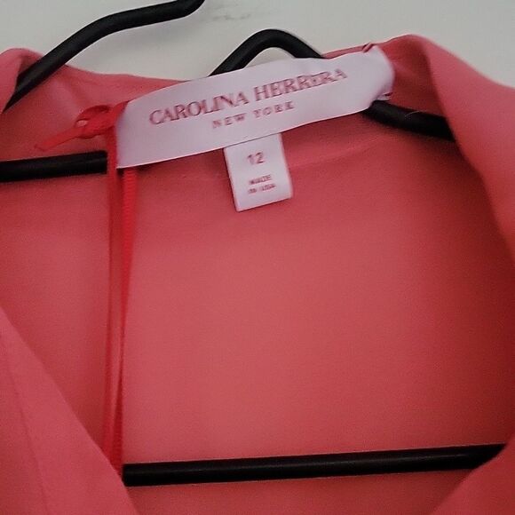 Carolina Hererra   unic rare  find blouse, REASONABLE offers accepted - Picture 8 of 16